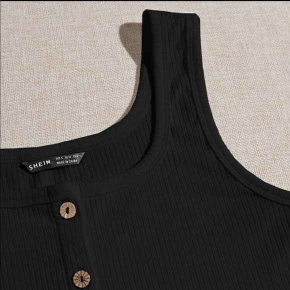 Button Front Rib Knit Crop Tank Top - Picture 5 of 5